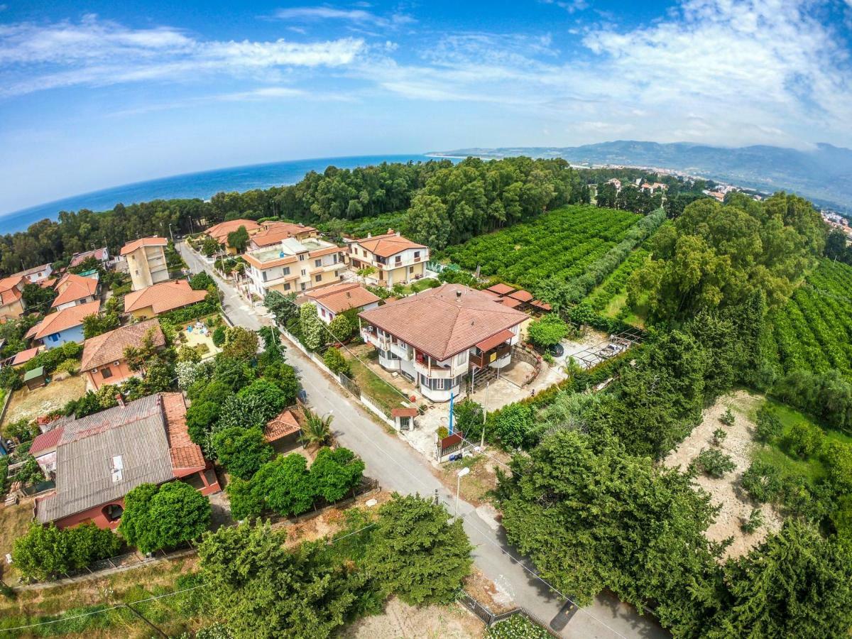 B&B Pineta Mare Lamezia Terme Exteriör bild